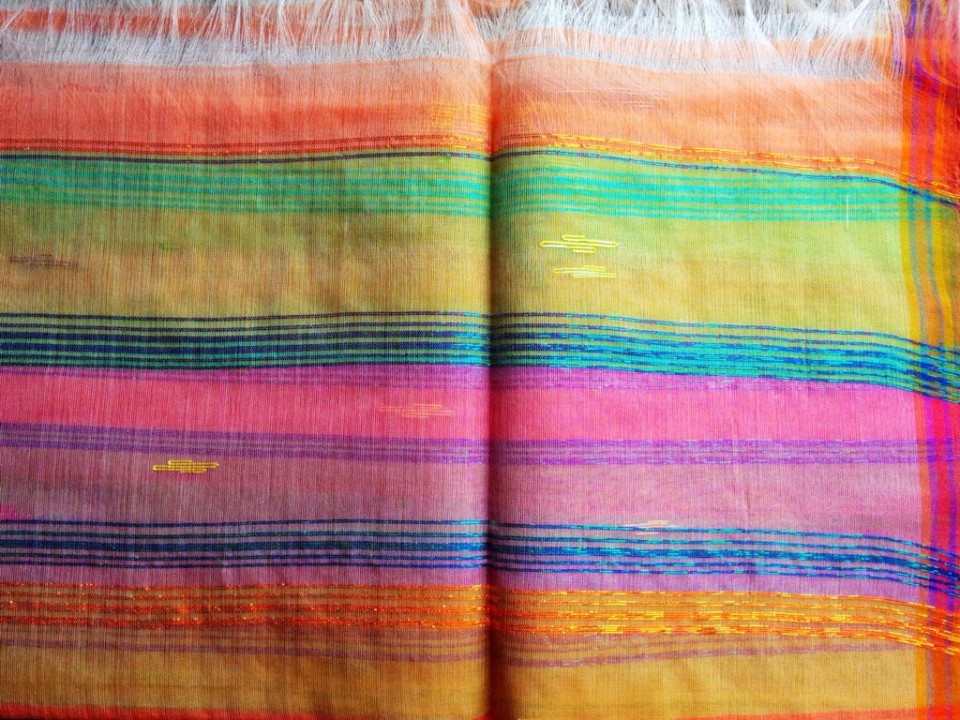 Rani Phi shawl detail